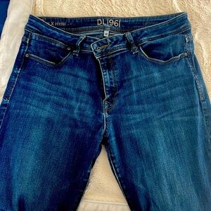 DL1961 Women's Straight Leg Jeans - Blue